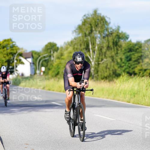 31.08.2025 - Elbe Triathlon Hamburg Michael Burmester http://msf.ph/oto/8667357 31.08.2025 09:41:40 Radfahren 302, 368, 608, 678, 813, 829 meine-sportfotos.de