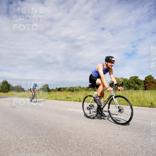 31.08.2025 - Elbe Triathlon Hamburg Michael Burmester http://msf.ph/oto/8667365 31.08.2025 10:47:31 Radfahren 817, 1211, 1216, 1226, 1293, 1501 meine-sportfotos.de
