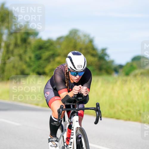 31.08.2025 - Elbe Triathlon Hamburg Michael Burmester http://msf.ph/oto/8667370 31.08.2025 09:41:46 Radfahren 266, 376, 813, 829, 910 meine-sportfotos.de