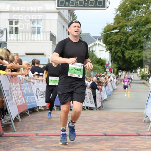 31.08.2025 - 21. Blankeneser Heldenlauf Strokosch-Dieckow http://msf.ph/oto/8667372 31.08.2025 10:57:36 Ziel 3212, 3045, 3012 meine-sportfotos.de