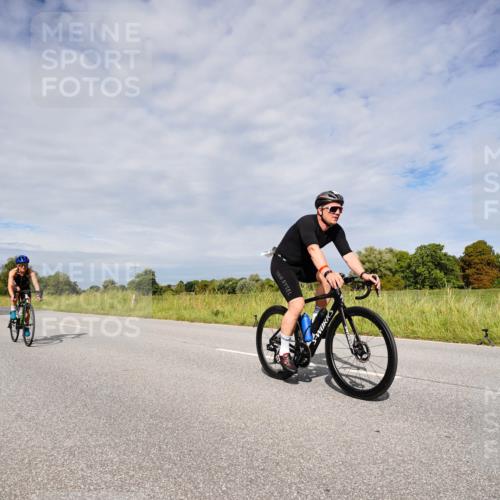 31.08.2025 - Elbe Triathlon Hamburg Michael Burmester http://msf.ph/oto/8667397 31.08.2025 10:48:10 Radfahren 870, 1157, 1225, 1276, 1289, 1339, 1340, 1379 meine-sportfotos.de