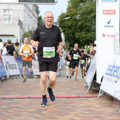 31.08.2025 - 21. Blankeneser Heldenlauf Strokosch-Dieckow http://msf.ph/oto/8667399 31.08.2025 11:15:30 Ziel 3497, 3478, 3495, 3621, 3622, 3458, 3014, 3397 meine-sportfotos.de