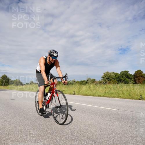 31.08.2025 - Elbe Triathlon Hamburg Michael Burmester http://msf.ph/oto/8667428 31.08.2025 10:48:41 Radfahren 1057, 1195, 1257 meine-sportfotos.de
