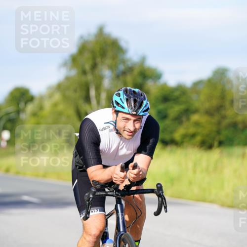 31.08.2025 - Elbe Triathlon Hamburg Michael Burmester http://msf.ph/oto/8667437 31.08.2025 09:42:13 Radfahren 278, 385, 590, 929 meine-sportfotos.de