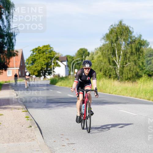 31.08.2025 - Elbe Triathlon Hamburg Michael Burmester http://msf.ph/oto/8667465 31.08.2025 09:42:25 Radfahren 248, 299, 598 meine-sportfotos.de