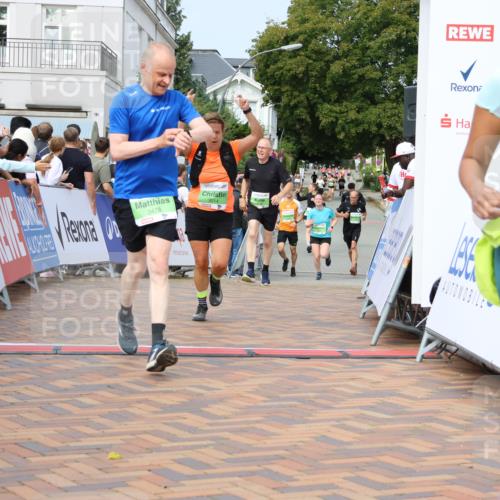 31.08.2025 - 21. Blankeneser Heldenlauf Strokosch-Dieckow http://msf.ph/oto/8667471 31.08.2025 11:15:26 Ziel 3340, 3339, 3497, 3478, 3458, 3014 meine-sportfotos.de