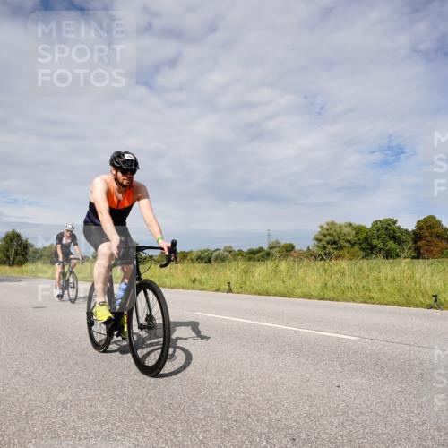 31.08.2025 - Elbe Triathlon Hamburg Michael Burmester http://msf.ph/oto/8667482 31.08.2025 10:50:09 Radfahren 1068, 1126, 1294 meine-sportfotos.de