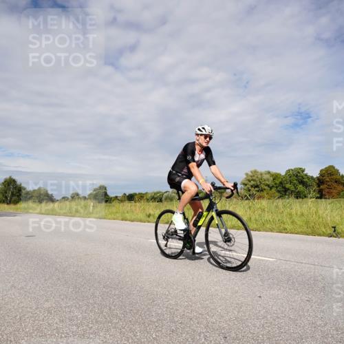 31.08.2025 - Elbe Triathlon Hamburg Michael Burmester http://msf.ph/oto/8667483 31.08.2025 10:50:10 Radfahren 1068, 1126, 1294, 1343 meine-sportfotos.de