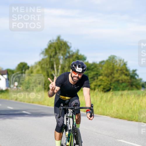 31.08.2025 - Elbe Triathlon Hamburg Michael Burmester http://msf.ph/oto/8667489 31.08.2025 09:42:34 Radfahren 247, 269, 643 meine-sportfotos.de