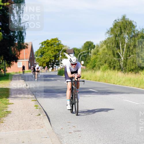 31.08.2025 - Elbe Triathlon Hamburg Michael Burmester http://msf.ph/oto/8667494 31.08.2025 09:42:36 Radfahren 247, 269, 643, 811 meine-sportfotos.de