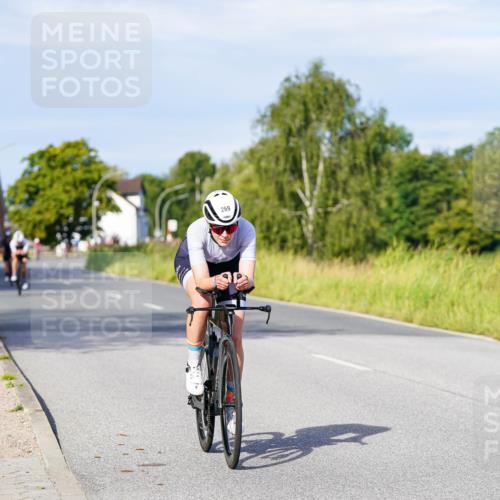 31.08.2025 - Elbe Triathlon Hamburg Michael Burmester http://msf.ph/oto/8667496 31.08.2025 09:42:36 Radfahren 247, 269, 643, 811 meine-sportfotos.de