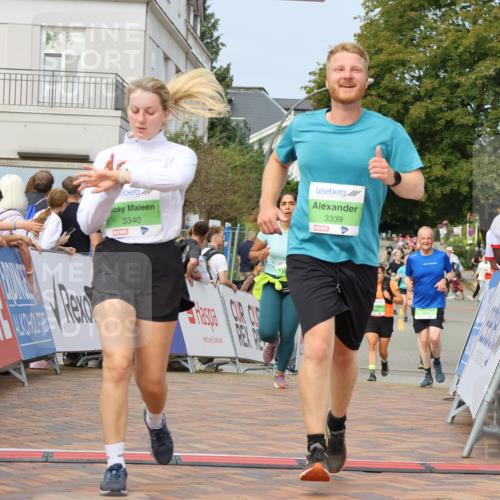31.08.2025 - 21. Blankeneser Heldenlauf Strokosch-Dieckow http://msf.ph/oto/8667506 31.08.2025 11:15:22 Ziel 3340, 3339, 3497, 3478, 3260 meine-sportfotos.de