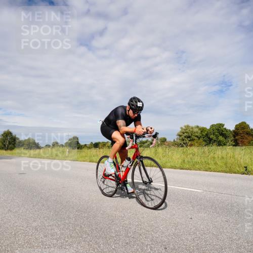 31.08.2025 - Elbe Triathlon Hamburg Michael Burmester http://msf.ph/oto/8667507 31.08.2025 10:50:46 Radfahren 794, 1176, 1244, 1287, 1324 meine-sportfotos.de
