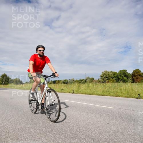 31.08.2025 - Elbe Triathlon Hamburg Michael Burmester http://msf.ph/oto/8667510 31.08.2025 10:50:48 Radfahren 794, 1176, 1244, 1287, 1324 meine-sportfotos.de