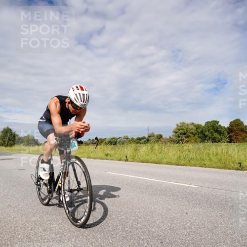 31.08.2025 - Elbe Triathlon Hamburg Michael Burmester http://msf.ph/oto/8667512 31.08.2025 10:50:50 Radfahren 794, 1176, 1287, 1324 meine-sportfotos.de