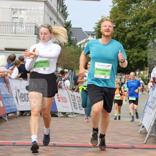 31.08.2025 - 21. Blankeneser Heldenlauf Strokosch-Dieckow http://msf.ph/oto/8667514 31.08.2025 11:15:22 Ziel 3340, 3339, 3497, 3478, 3260 meine-sportfotos.de