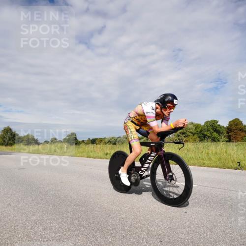 31.08.2025 - Elbe Triathlon Hamburg Michael Burmester http://msf.ph/oto/8667519 31.08.2025 10:51:01 Radfahren 1204, 1231, 1241, 1274, 1418 meine-sportfotos.de