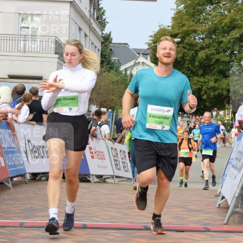 31.08.2025 - 21. Blankeneser Heldenlauf Strokosch-Dieckow http://msf.ph/oto/8667521 31.08.2025 11:15:21 Ziel 3340, 3339, 3497, 3478, 3260 meine-sportfotos.de