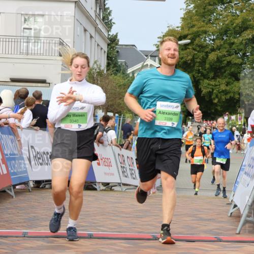 31.08.2025 - 21. Blankeneser Heldenlauf Strokosch-Dieckow http://msf.ph/oto/8667534 31.08.2025 11:15:21 Ziel 3340, 3339, 3497, 3478, 3260 meine-sportfotos.de