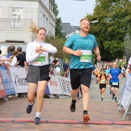 31.08.2025 - 21. Blankeneser Heldenlauf Strokosch-Dieckow http://msf.ph/oto/8667540 31.08.2025 11:15:21 Ziel 3340, 3339, 3497, 3478, 3260 meine-sportfotos.de