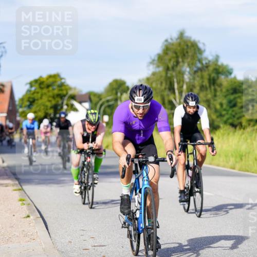 31.08.2025 - Elbe Triathlon Hamburg Michael Burmester http://msf.ph/oto/8667545 31.08.2025 09:42:53 Radfahren 311, 414, 438, 486, 490, 522, 629, 648, 665, 882, 893 meine-sportfotos.de