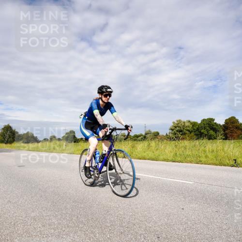 31.08.2025 - Elbe Triathlon Hamburg Michael Burmester http://msf.ph/oto/8667558 31.08.2025 10:51:35 Radfahren 874, 1125, 1315, 1384 meine-sportfotos.de