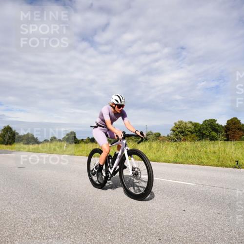 31.08.2025 - Elbe Triathlon Hamburg Michael Burmester http://msf.ph/oto/8667563 31.08.2025 10:51:41 Radfahren 1125, 1205, 1228, 1315, 1384 meine-sportfotos.de