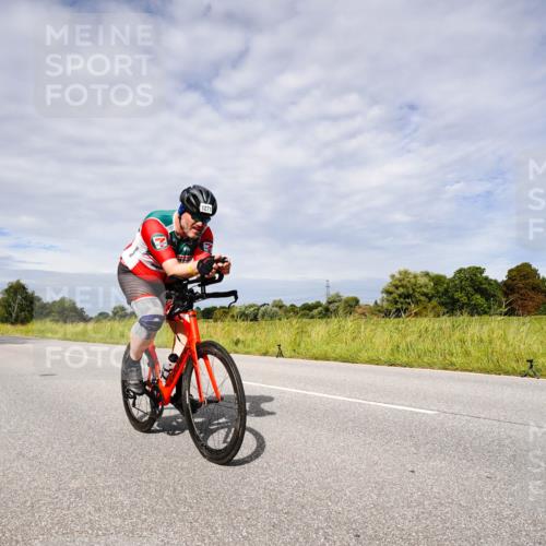 31.08.2025 - Elbe Triathlon Hamburg Michael Burmester http://msf.ph/oto/8667577 31.08.2025 10:51:54 Radfahren 1234, 1242, 1271, 1479, 1483 meine-sportfotos.de