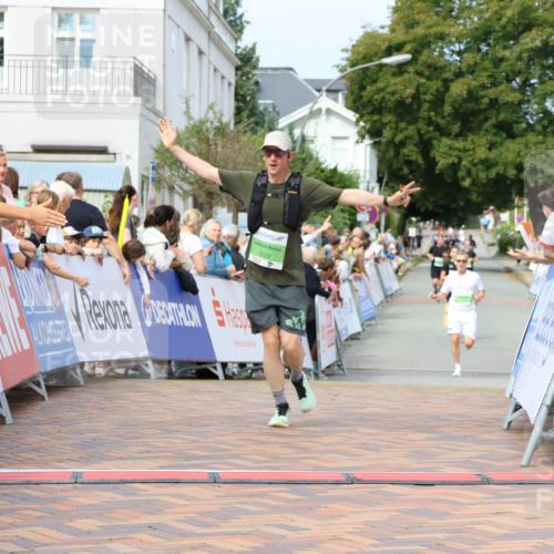 31.08.2025 - 21. Blankeneser Heldenlauf Strokosch-Dieckow http://msf.ph/oto/8667578 31.08.2025 10:57:23 Ziel 3499, 3503 meine-sportfotos.de