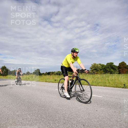 31.08.2025 - Elbe Triathlon Hamburg Michael Burmester http://msf.ph/oto/8667586 31.08.2025 10:52:07 Radfahren 1135, 1159, 1186, 1237, 1376, 1434, 1492 meine-sportfotos.de