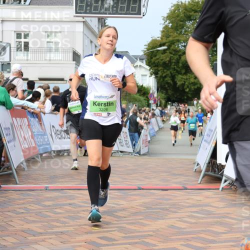 31.08.2025 - 21. Blankeneser Heldenlauf Strokosch-Dieckow http://msf.ph/oto/8667651 31.08.2025 11:15:13 Ziel 3561, 3560, 3226, 3260 meine-sportfotos.de