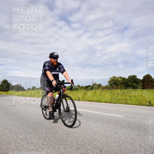 31.08.2025 - Elbe Triathlon Hamburg Michael Burmester http://msf.ph/oto/8667668 31.08.2025 10:54:07 Radfahren 1114, 1291, 1341, 1367, 1416, 1454 meine-sportfotos.de
