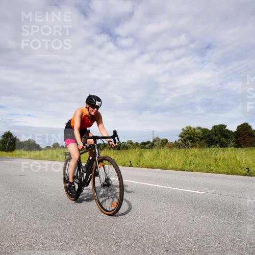 31.08.2025 - Elbe Triathlon Hamburg Michael Burmester http://msf.ph/oto/8667670 31.08.2025 10:54:10 Radfahren 1114, 1416, 1422, 1454 meine-sportfotos.de