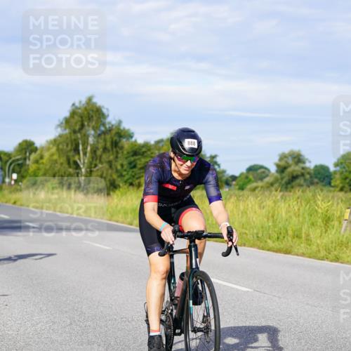 31.08.2025 - Elbe Triathlon Hamburg Michael Burmester http://msf.ph/oto/8667679 31.08.2025 09:43:34 Radfahren 282, 337, 383, 461, 519, 567, 866, 888 meine-sportfotos.de