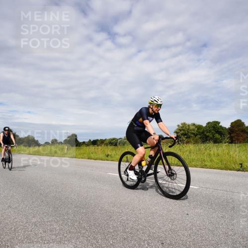 31.08.2025 - Elbe Triathlon Hamburg Michael Burmester http://msf.ph/oto/8667682 31.08.2025 10:54:24 Radfahren 1178, 1388, 1425, 1436 meine-sportfotos.de