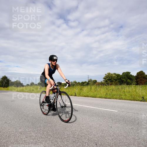 31.08.2025 - Elbe Triathlon Hamburg Michael Burmester http://msf.ph/oto/8667685 31.08.2025 10:54:24 Radfahren 1178, 1388, 1425, 1436 meine-sportfotos.de