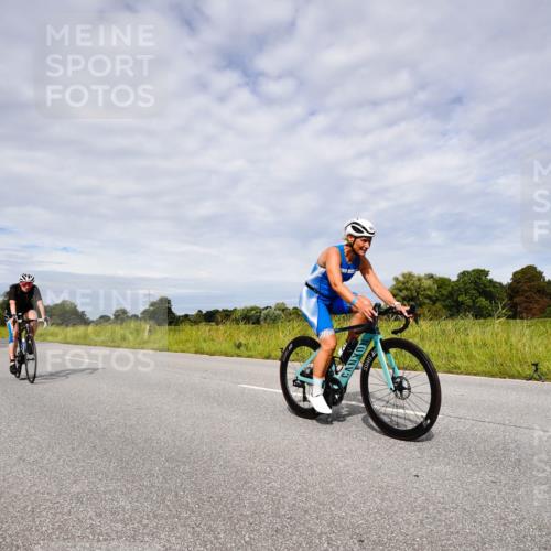 31.08.2025 - Elbe Triathlon Hamburg Michael Burmester http://msf.ph/oto/8667691 31.08.2025 10:54:34 Radfahren 988, 1285, 1433, 1442 meine-sportfotos.de