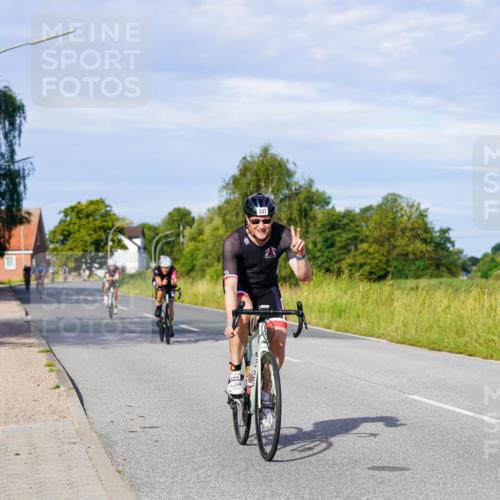 31.08.2025 - Elbe Triathlon Hamburg Michael Burmester http://msf.ph/oto/8667710 31.08.2025 09:43:39 Radfahren 282, 337, 866, 908, 913 meine-sportfotos.de