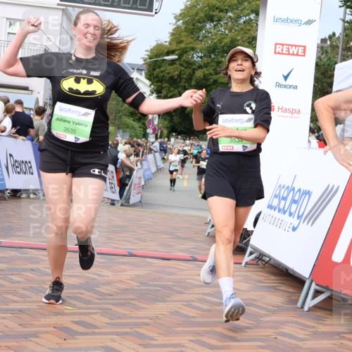 31.08.2025 - 21. Blankeneser Heldenlauf Strokosch-Dieckow http://msf.ph/oto/8667720 31.08.2025 11:15:02 Ziel 3535, 3534, 3586, 3661, 3610, 3270 meine-sportfotos.de