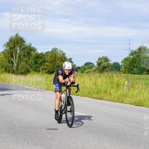 31.08.2025 - Elbe Triathlon Hamburg Michael Burmester http://msf.ph/oto/8667723 31.08.2025 09:43:40 Radfahren 282, 337, 866, 908, 913 meine-sportfotos.de