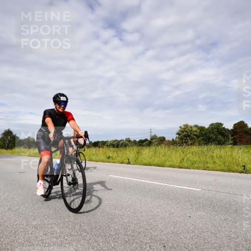 31.08.2025 - Elbe Triathlon Hamburg Michael Burmester http://msf.ph/oto/8667724 31.08.2025 10:55:17 Radfahren 1272, 1371, 1396, 1410, 1486 meine-sportfotos.de