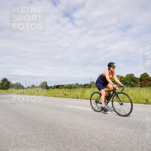31.08.2025 - Elbe Triathlon Hamburg Michael Burmester http://msf.ph/oto/8667726 31.08.2025 10:55:18 Radfahren 1272, 1371, 1396, 1410, 1431, 1486 meine-sportfotos.de