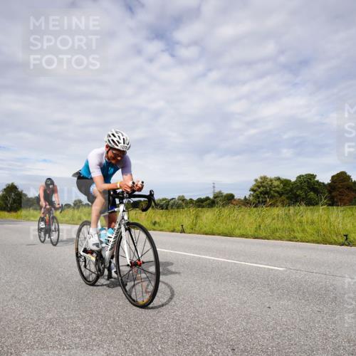 31.08.2025 - Elbe Triathlon Hamburg Michael Burmester http://msf.ph/oto/8667730 31.08.2025 10:55:23 Radfahren 1272, 1396, 1431, 1481 meine-sportfotos.de