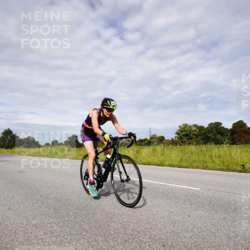 31.08.2025 - Elbe Triathlon Hamburg Michael Burmester http://msf.ph/oto/8667737 31.08.2025 10:55:30 Radfahren 1375, 1408, 1481 meine-sportfotos.de