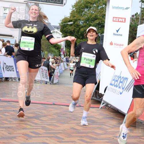 31.08.2025 - 21. Blankeneser Heldenlauf Strokosch-Dieckow http://msf.ph/oto/8667740 31.08.2025 11:15:01 Ziel 3535, 3534, 3586, 3661, 3610, 3270 meine-sportfotos.de