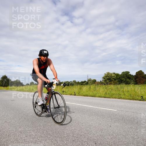 31.08.2025 - Elbe Triathlon Hamburg Michael Burmester http://msf.ph/oto/8667744 31.08.2025 10:55:39 Radfahren 1122, 1404, 1462 meine-sportfotos.de