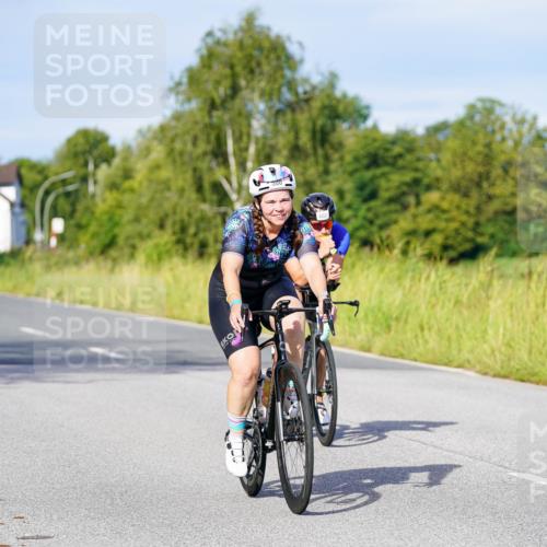 31.08.2025 - Elbe Triathlon Hamburg Michael Burmester http://msf.ph/oto/8667756 31.08.2025 09:43:48 Radfahren 377, 450, 563, 602, 800, 845, 908 meine-sportfotos.de