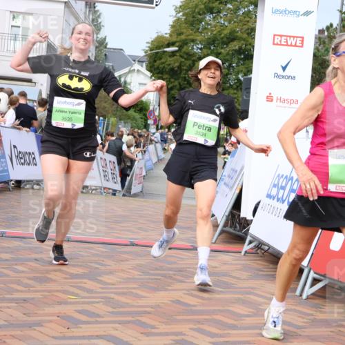 31.08.2025 - 21. Blankeneser Heldenlauf Strokosch-Dieckow http://msf.ph/oto/8667757 31.08.2025 11:15:01 Ziel 3535, 3534, 3586, 3661, 3610, 3270 meine-sportfotos.de