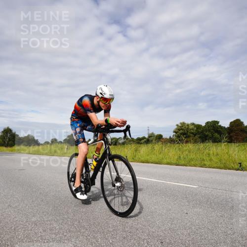 31.08.2025 - Elbe Triathlon Hamburg Michael Burmester http://msf.ph/oto/8667766 31.08.2025 10:56:11 Radfahren 1435, 1600 meine-sportfotos.de