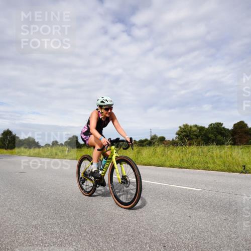 31.08.2025 - Elbe Triathlon Hamburg Michael Burmester http://msf.ph/oto/8667774 31.08.2025 10:56:32 Radfahren 1266, 1346, 1366, 1374, 1406, 1409, 1475 meine-sportfotos.de